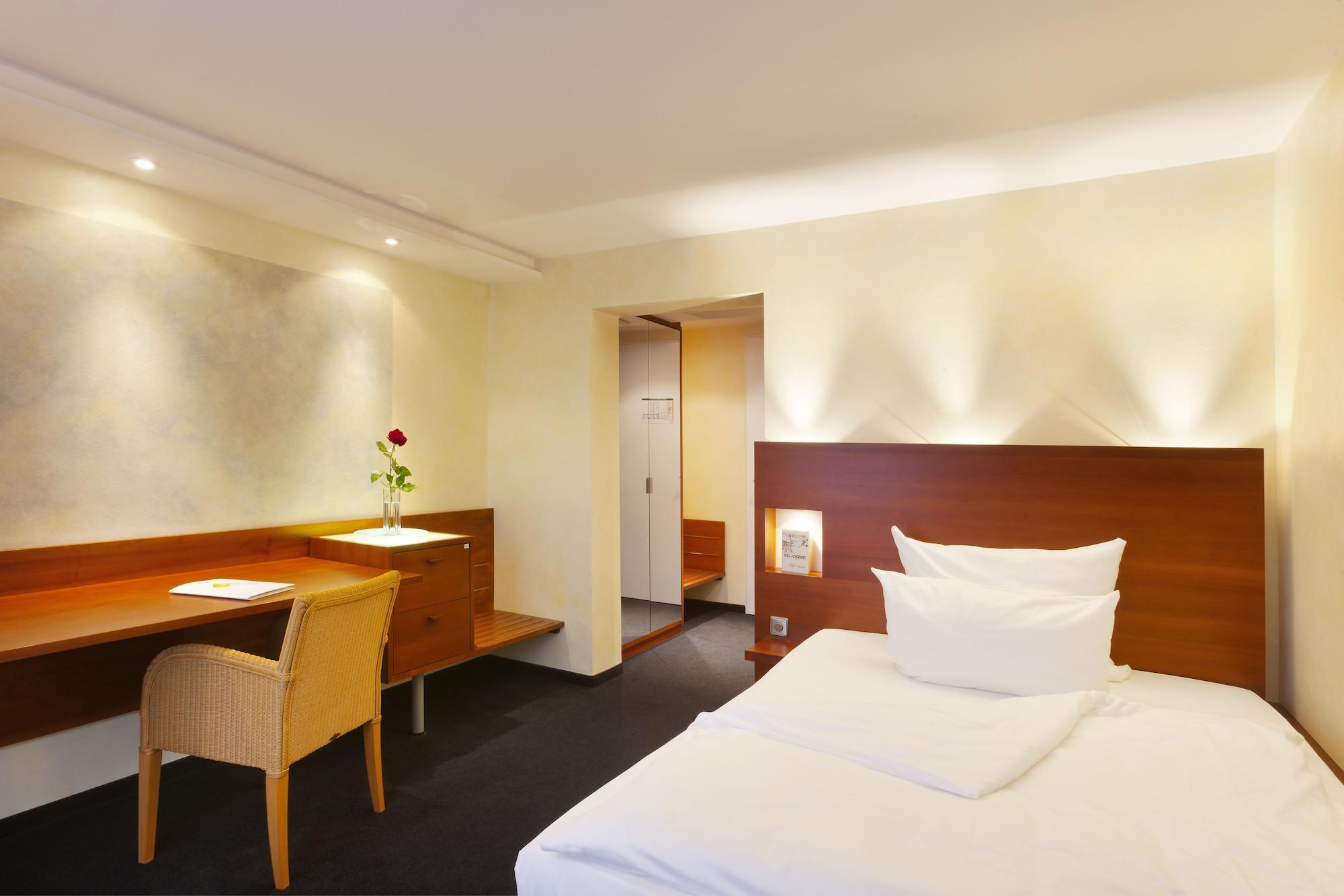 Hotel Adler Asperg Dış mekan fotoğraf